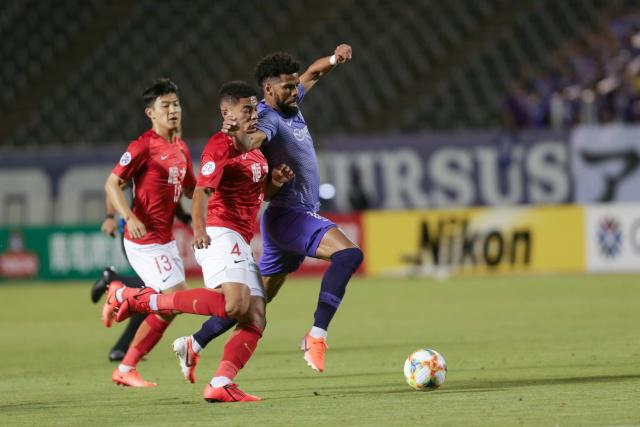 东契奇35+18+9独行侠力克篮网 步行者险胜火箭