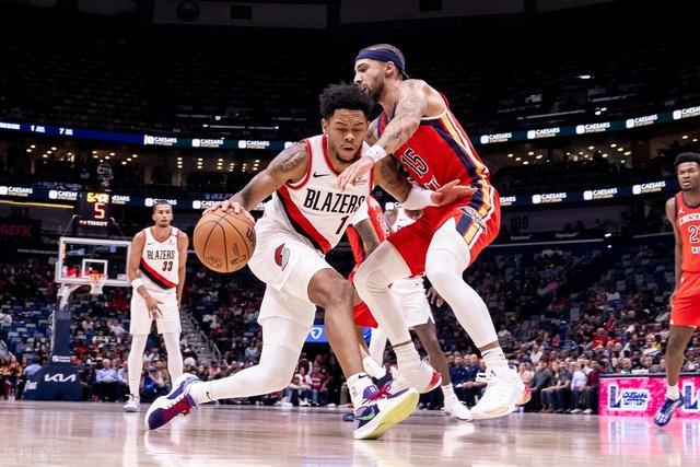 德比战广厦逆转浙江 孙铭徽37分胡金秋15+9